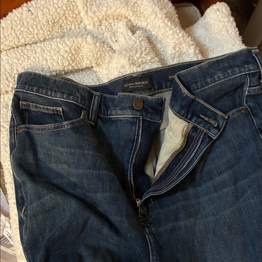 Banana Republic Blue Jeans size 33/31 Great Condition